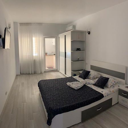 Sunny Garsoniera Appartement Eforie Nord Buitenkant foto
